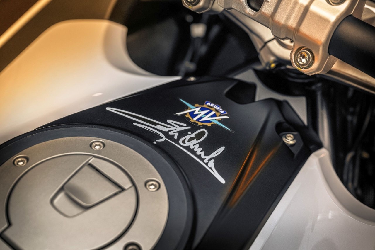 Test ANTEPRIMA - MV Agusta LXP Orioli: lucida follia +VIDEO+